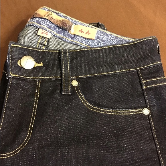 Paige Jeans Like New Premium Denim women’s Jeans. - Picture 8 of 16